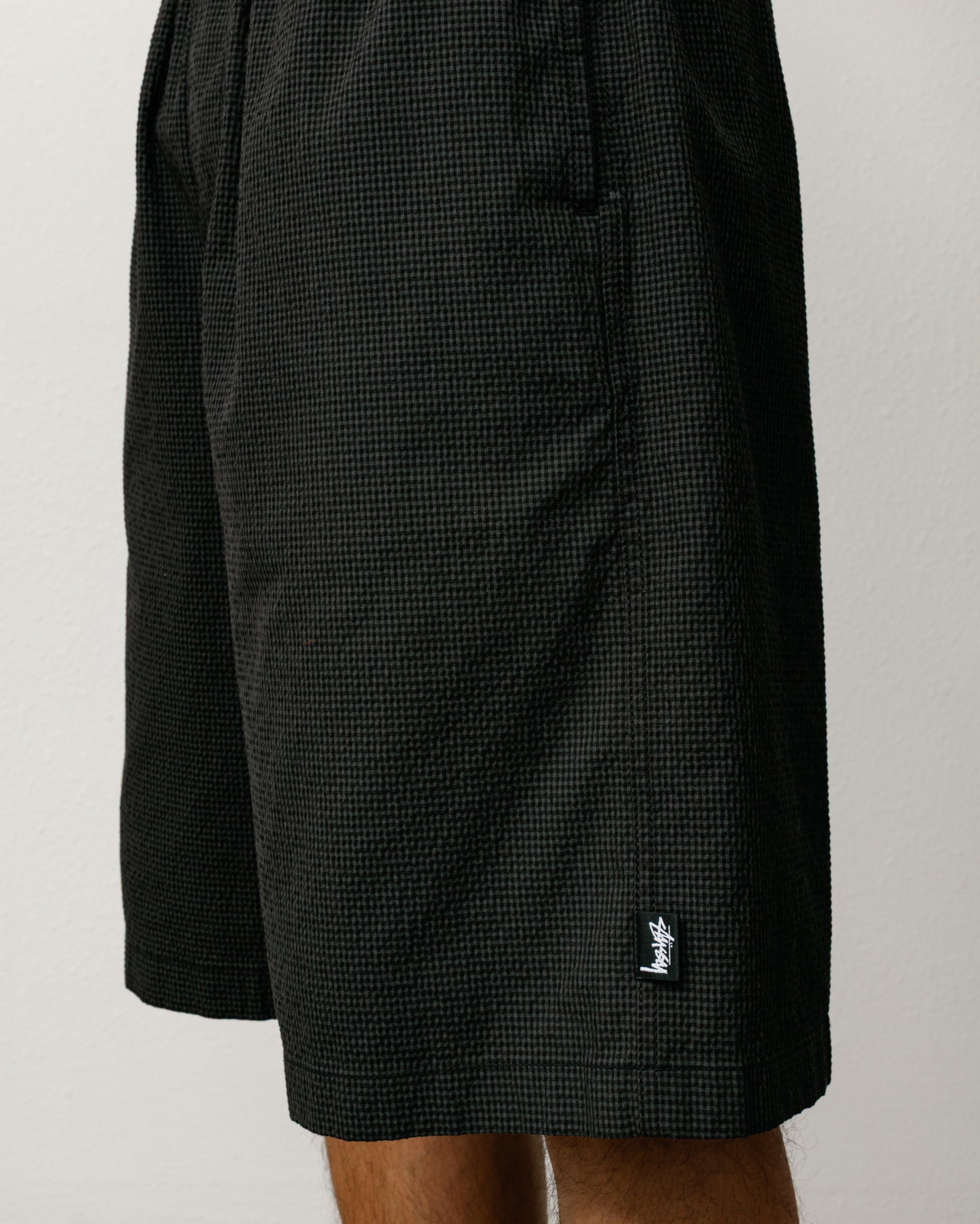 BAGGY SEERSUCKER BEACH SHORT