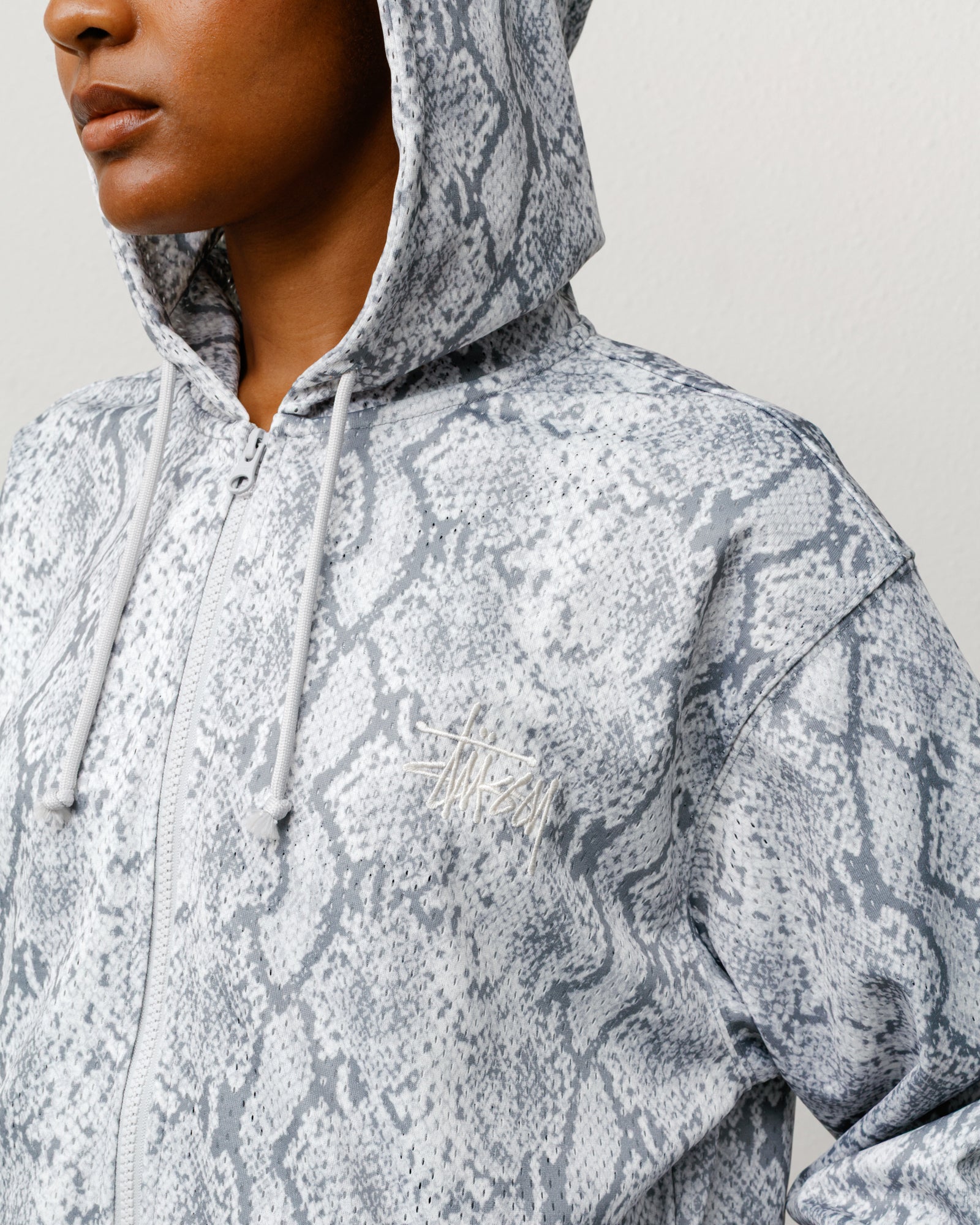ATHLETIC MESH ZIP HOODIE