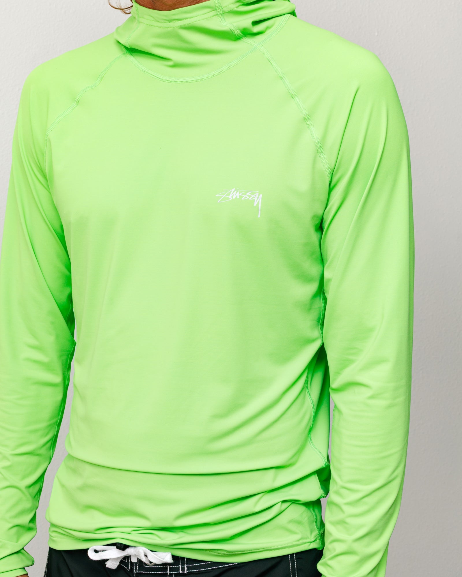 HOODED RASH GUARD