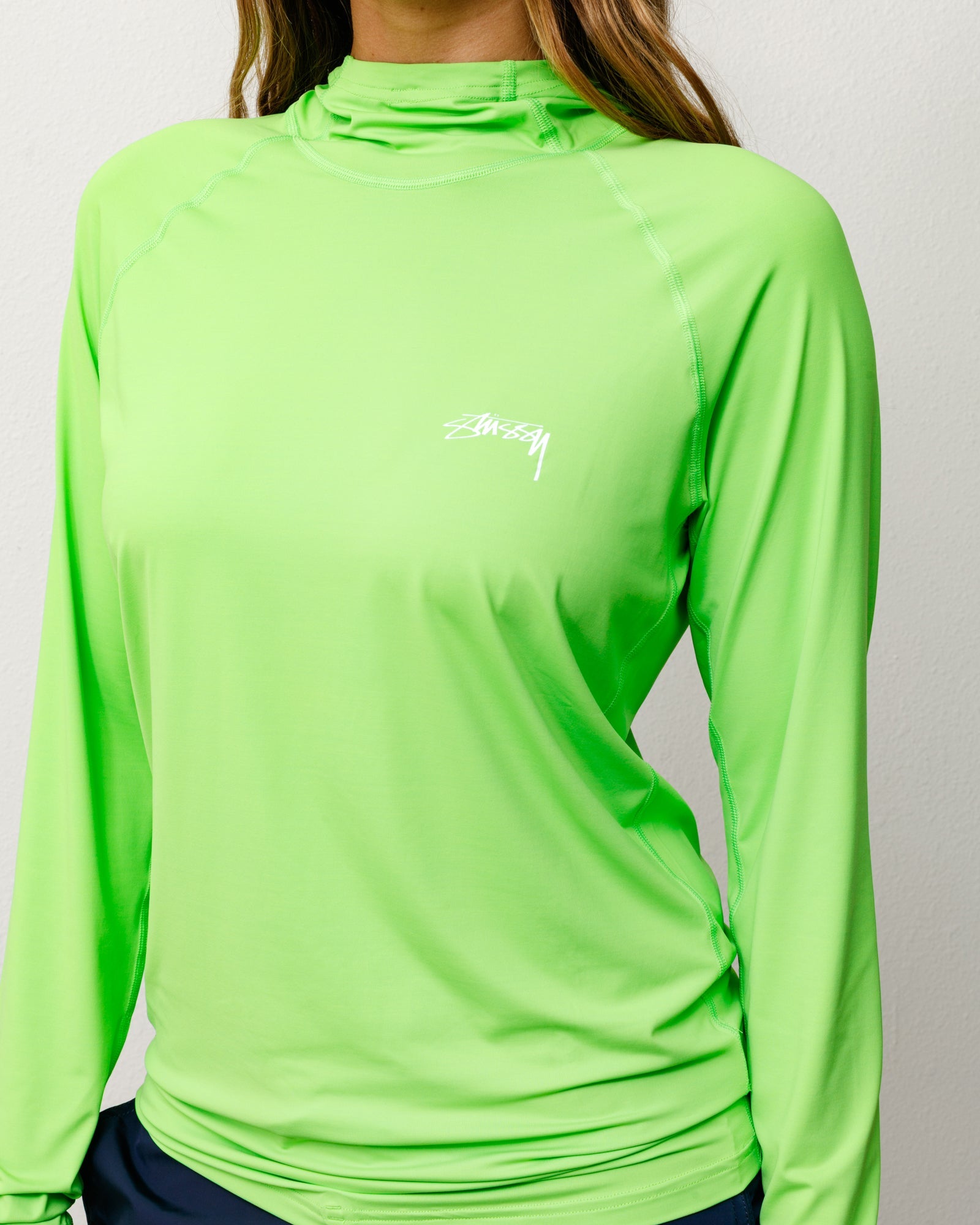 HOODED RASH GUARD