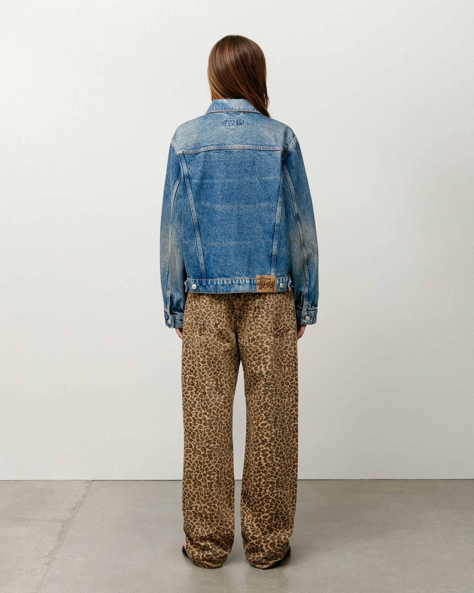DENIM TRUCKER JACKET