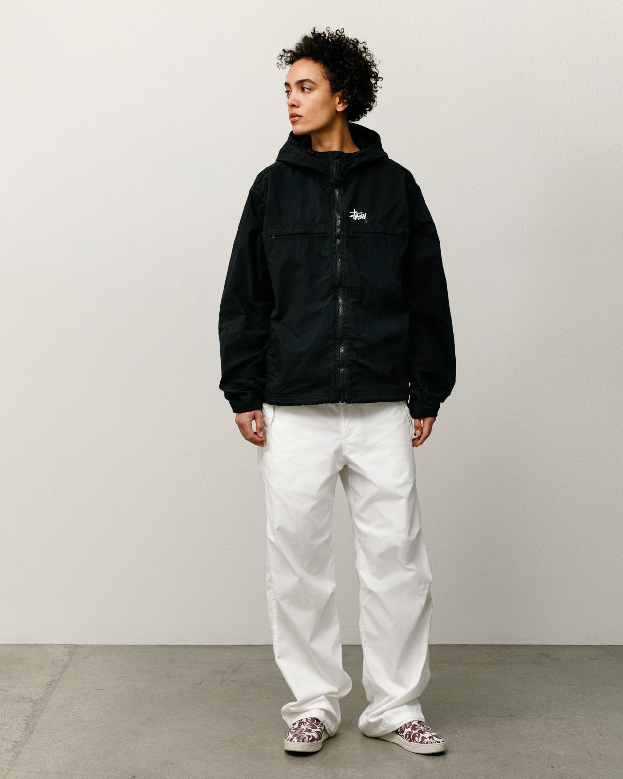 LIGHTWEIGHT HOODED JACKET