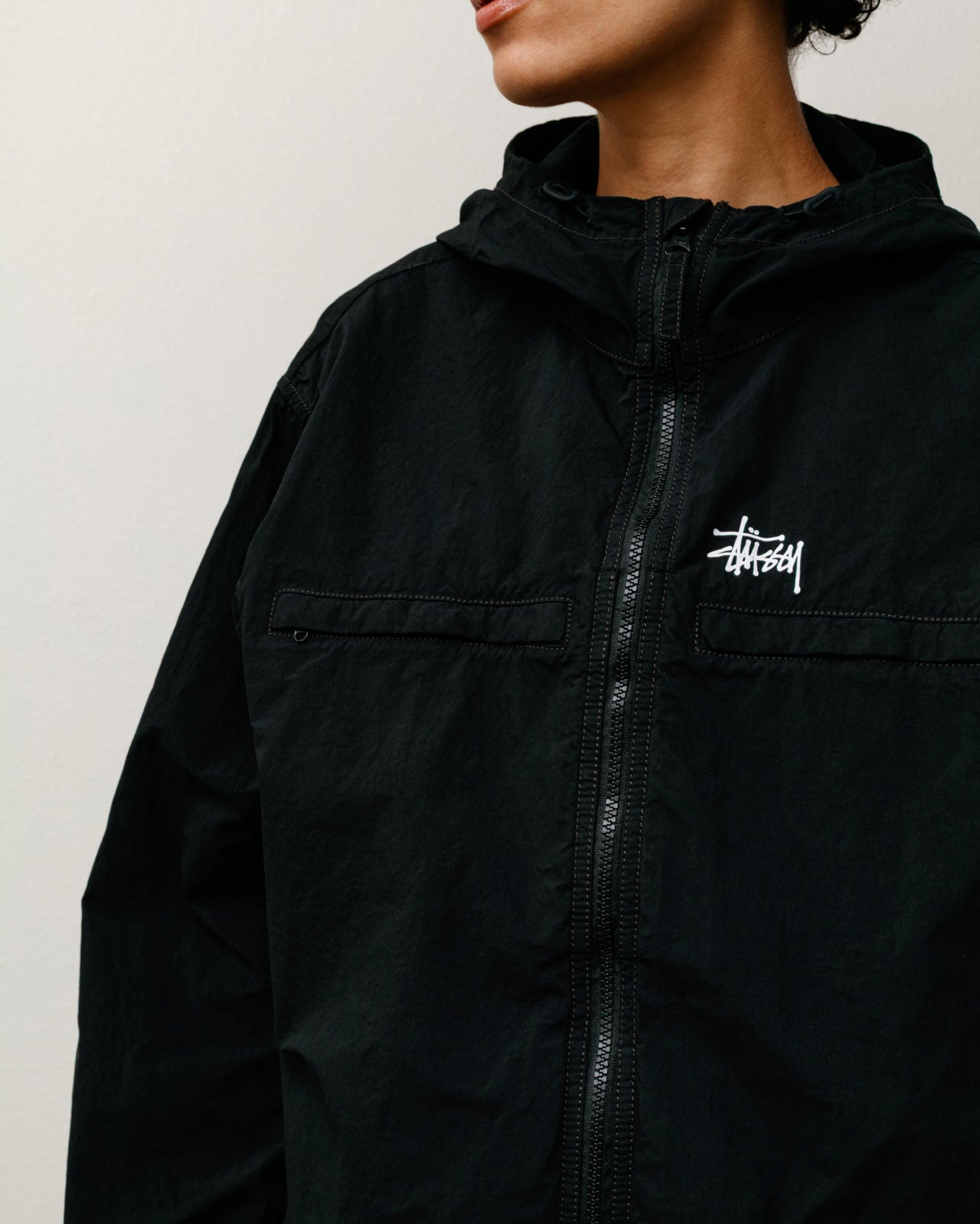 LIGHTWEIGHT HOODED JACKET