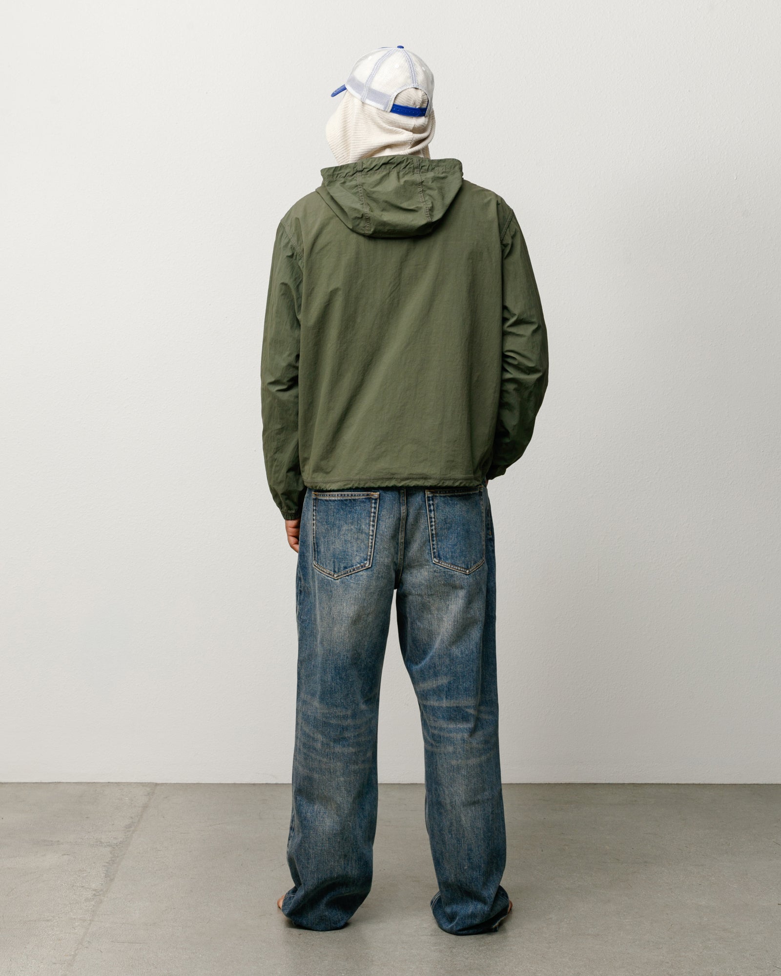 LIGHTWEIGHT HOODED JACKET