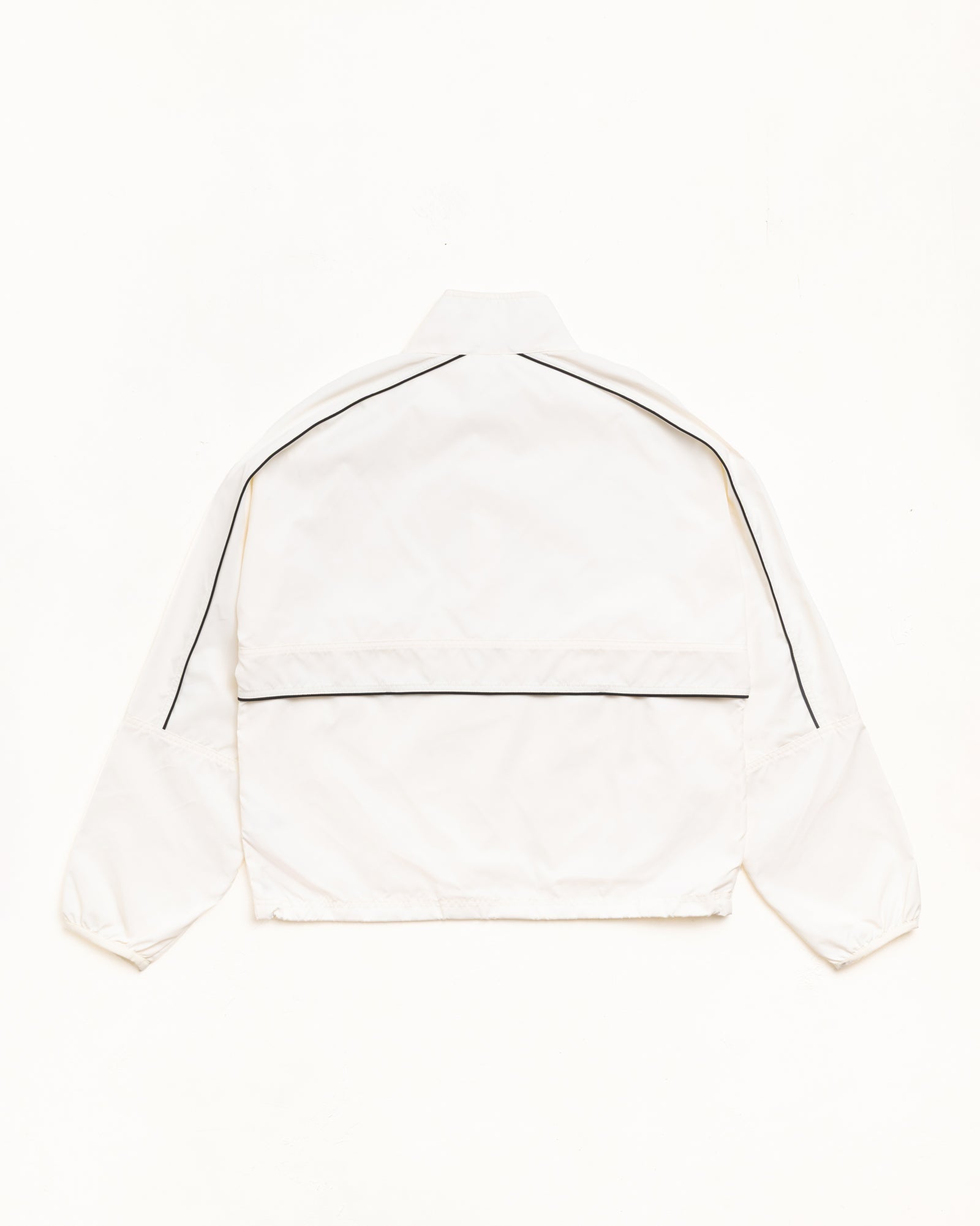 LIGHTWEIGHT PULLOVER JACKET