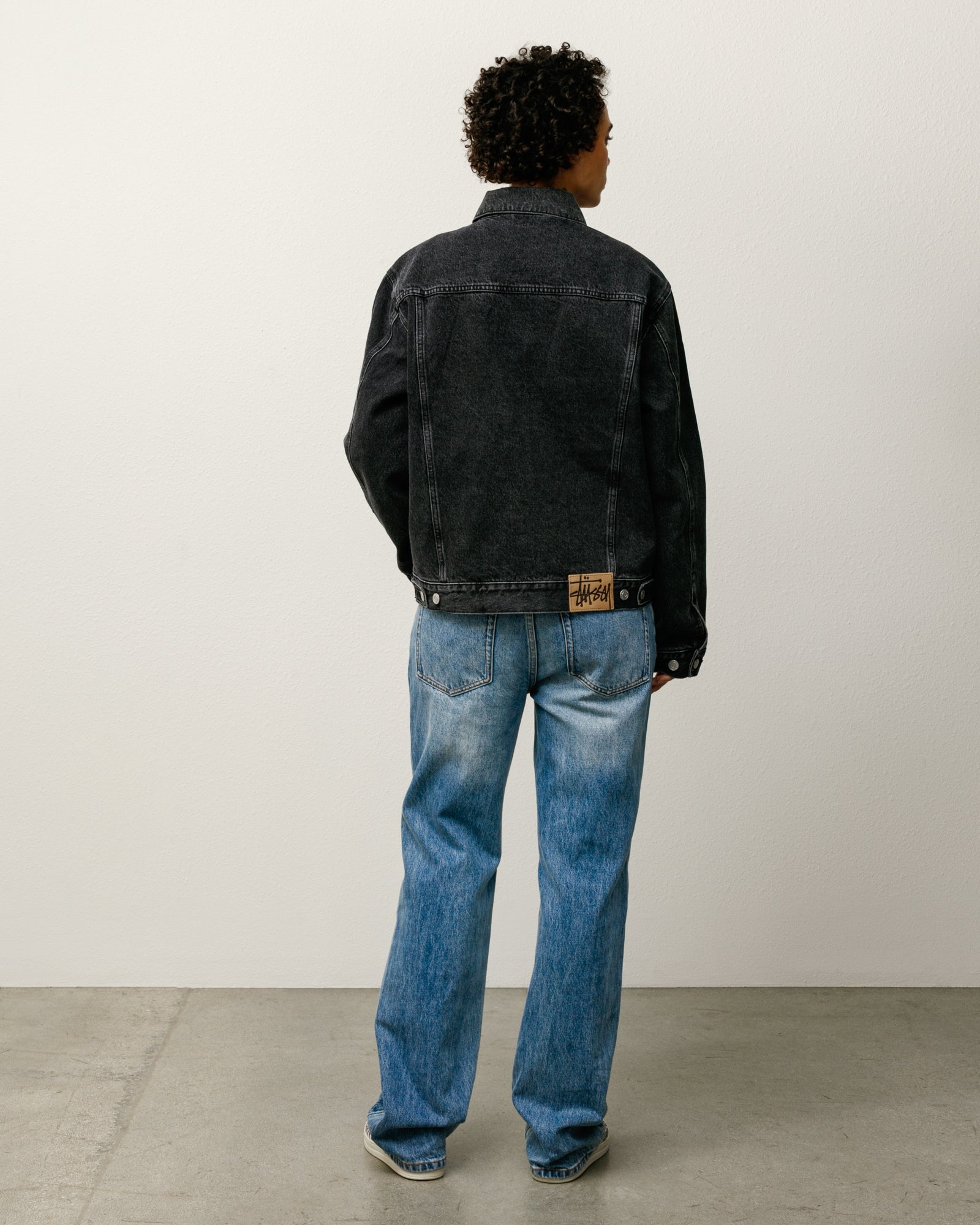 LINED DENIM TRUCKER JACKET