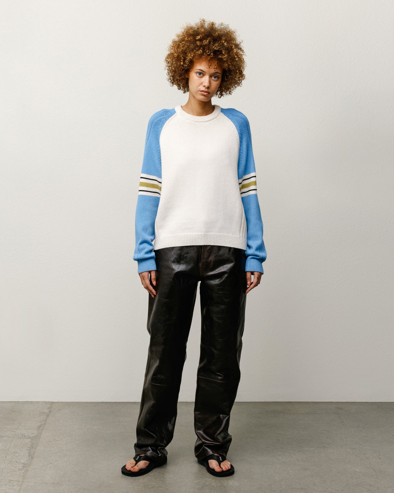 STRIPE RAGLAN CREW