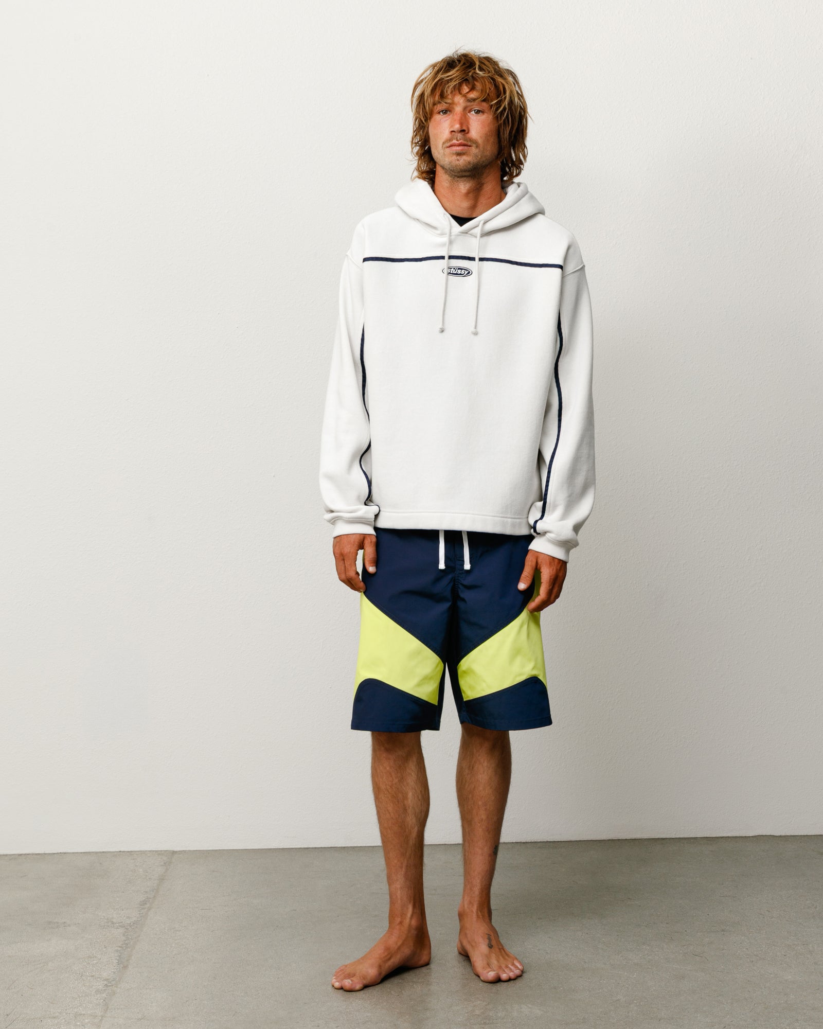 OVAL PULLOVER HOODIE