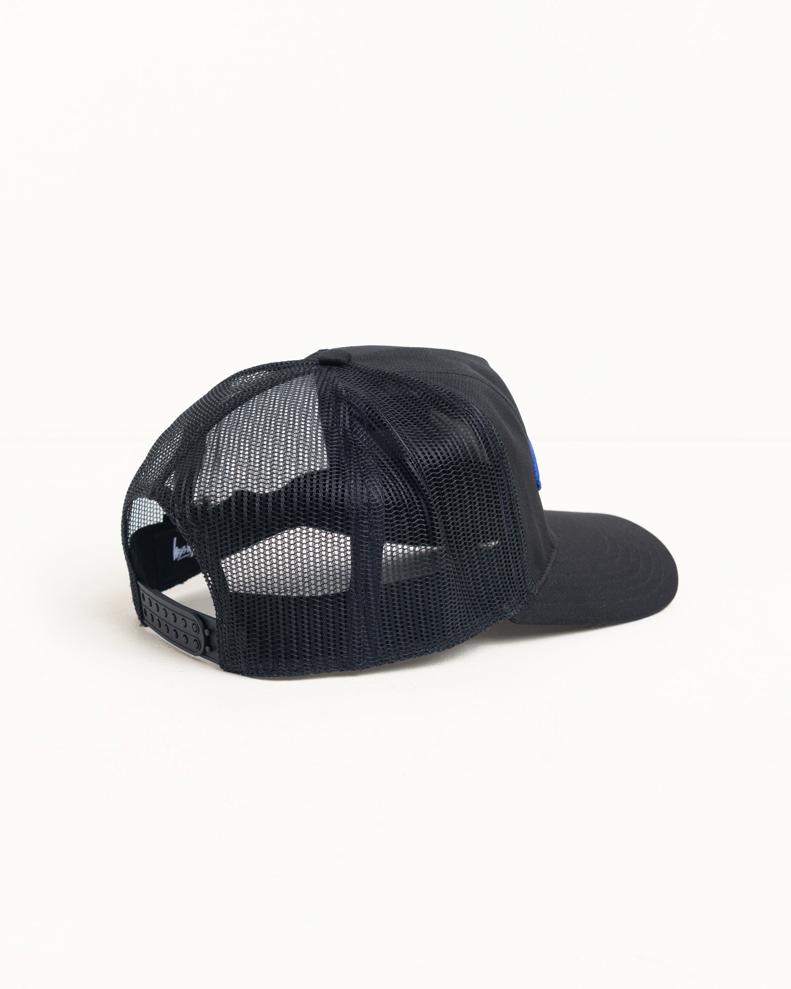 TOUGH GEAR TRUCKER